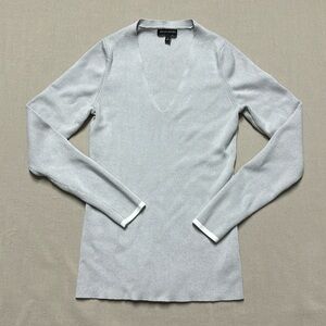 Banana Republic grey v-neck sweater size M